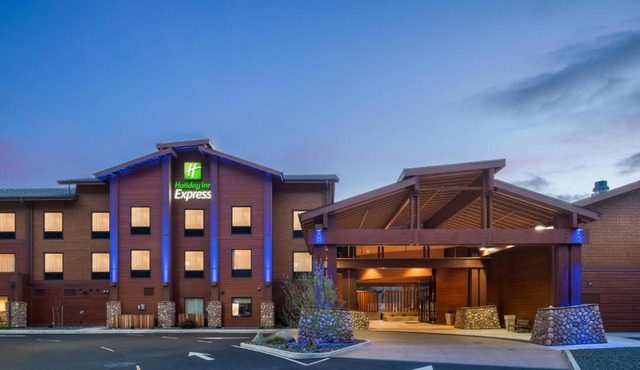 Holiday Inn Express Klamath - Redwood Ntl Pk Area by IHG