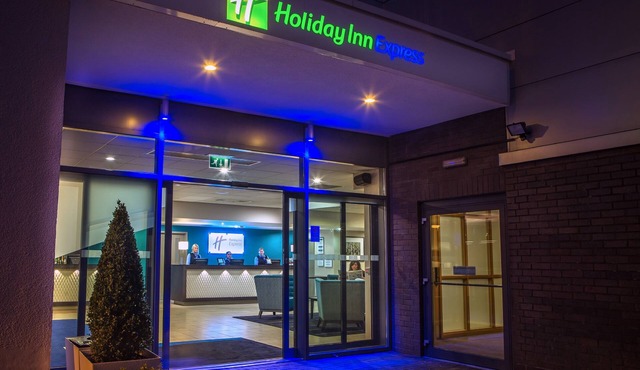 Holiday Inn Express Manchester Airport by IHG