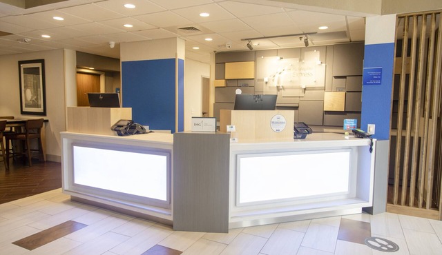 Holiday Inn Express Marshfield by IHG