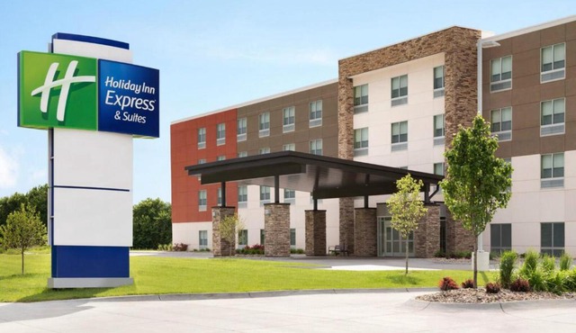 Holiday Inn Express - McCook by IHG