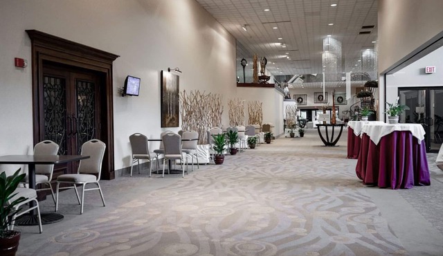 Holiday Inn Express Mentor Banquet Center by IHG