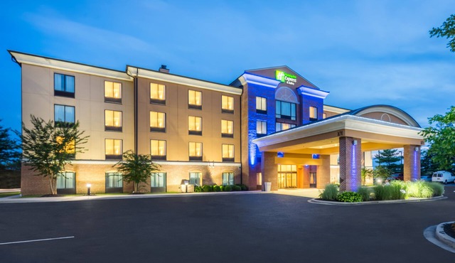 Holiday Inn Express North East by IHG