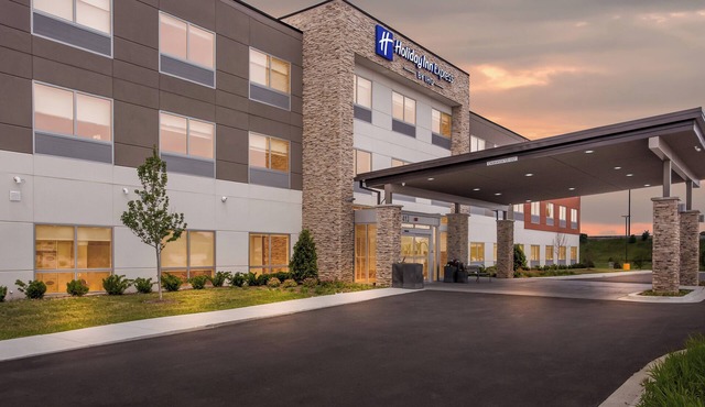 Holiday Inn Express Peotone by IHG