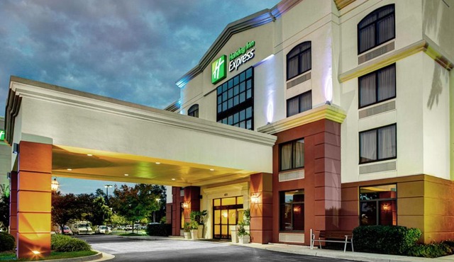 Holiday Inn Express Richmond Airport by IHG