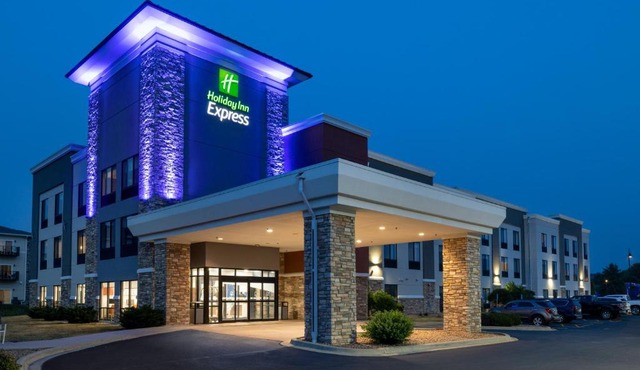 Holiday Inn Express Rochester South - Mayo Area by IHG