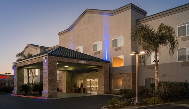 Holiday Inn Express Rocklin - Galleria Area by IHG