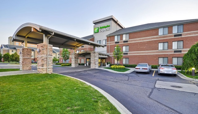 Holiday Inn Express Romulus/Detroit Airport by IHG