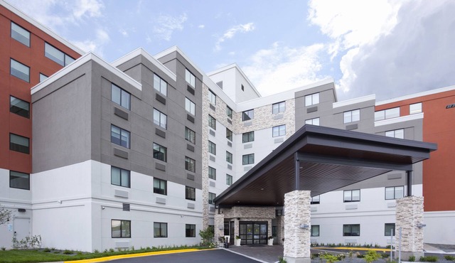 Holiday Inn Express Roseville-St. Paul by IHG