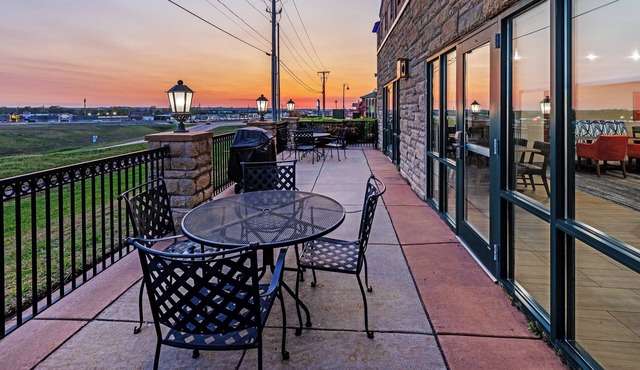 Holiday Inn Express & Suites Tulsa S Broken Arrow Hwy 51 by IHG