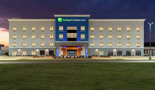Holiday Inn Express & Suites Forrest City by IHG