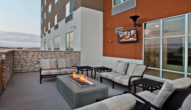 Holiday Inn Express & Suites Green River by IHG