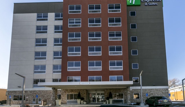 Holiday Inn Express & Suites Jersey City North - Hoboken by IHG