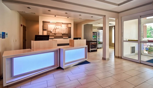 Holiday Inn Express & Suites Schererville by IHG