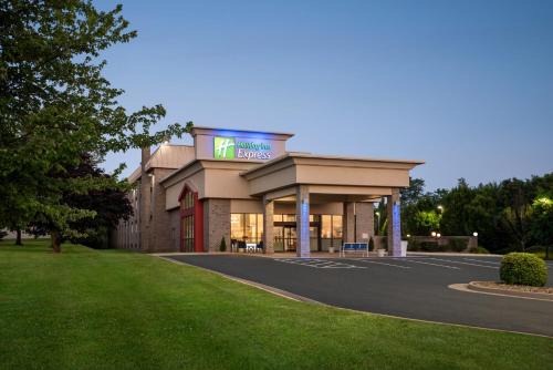 Holiday Inn Express Stephens City by IHG