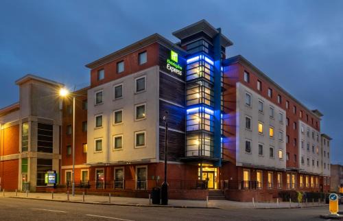 Holiday Inn Express Stevenage by IHG