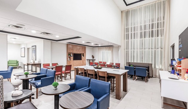 Holiday Inn Express & Suites Baton Rouge East by IHG
