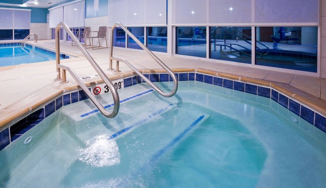 Holiday Inn Express & Suites Des Moines Downtown by IHG