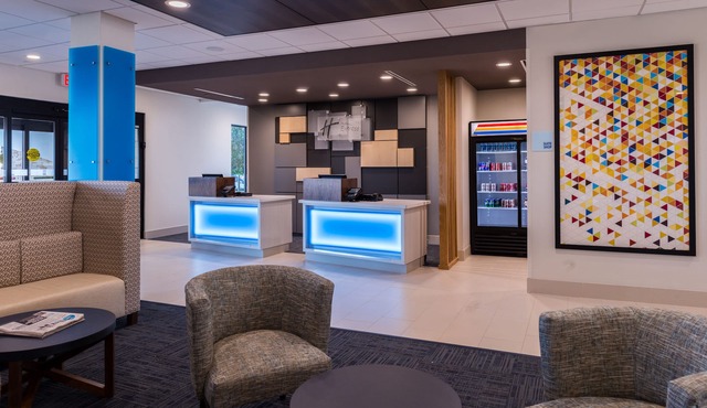 Holiday Inn Express & Suites Fort Worth West by IHG