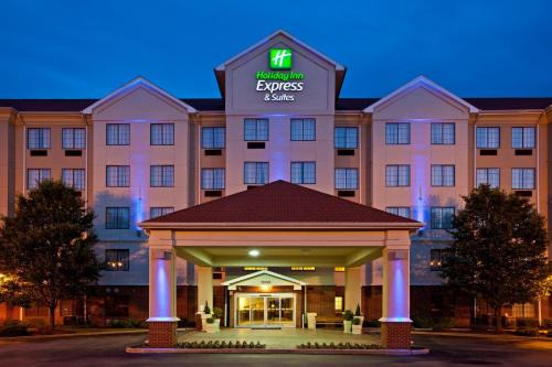 Holiday Inn Express & Suites Indianapolis - East by IHG