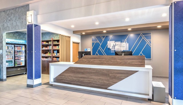 Holiday Inn Express & Suites Little Rock-West by IHG
