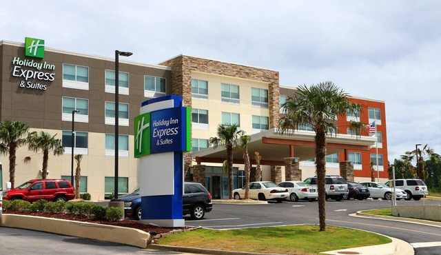 Holiday Inn Express & Suites Alabaster by IHG