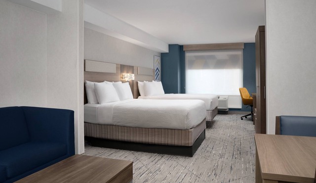 Holiday Inn Express & Suites Alexandria - Fort Belvoir by IHG