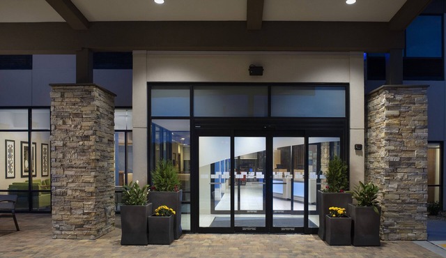 Holiday Inn Express & Suites Kingsland I-95-Naval Base Area by IHG