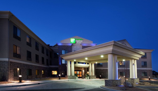 Holiday Inn Express & Suites Los Alamos Entrada Park by IHG
