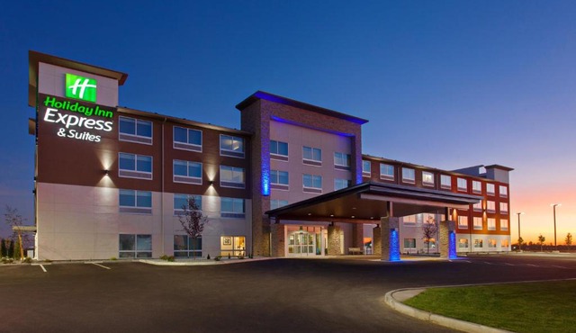 Holiday Inn Express & Suites - Moses Lake by IHG