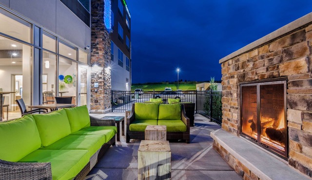 Holiday Inn Express & Suites Rice Lake by IHG