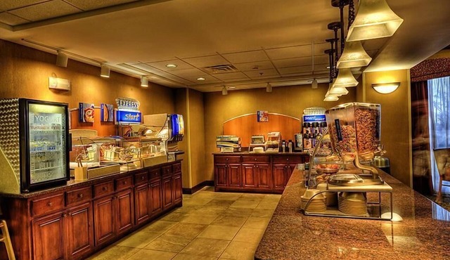 Holiday Inn Express & Suites Sioux City - Southern Hills by IHG
