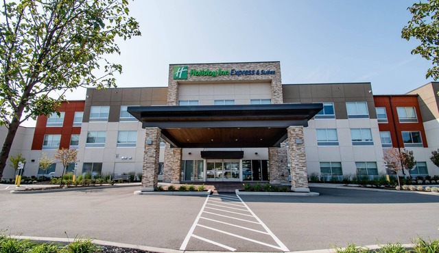 Holiday Inn Express & Suites Tonawanda - Buffalo Area by IHG
