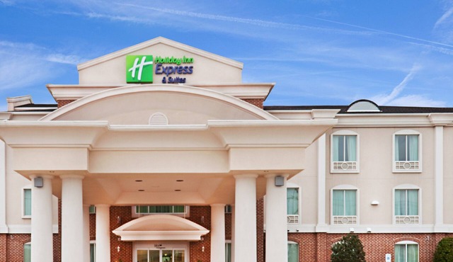 Holiday Inn Express & Suites Waxahachie by IHG