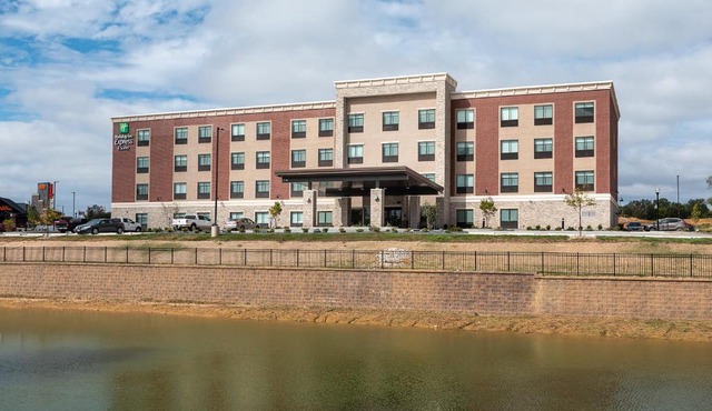 Holiday Inn Express & Suites - Wentzville St Louis West by IHG