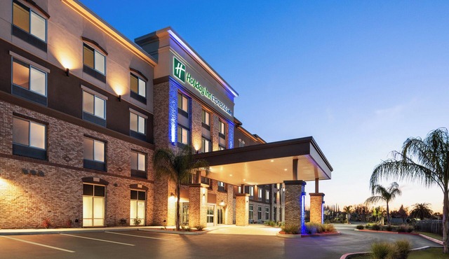 Holiday Inn Express & Suites Yuba City Marysville by IHG