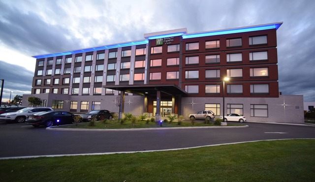 Holiday Inn Express & Suites - Gatineau - Ottawa by IHG