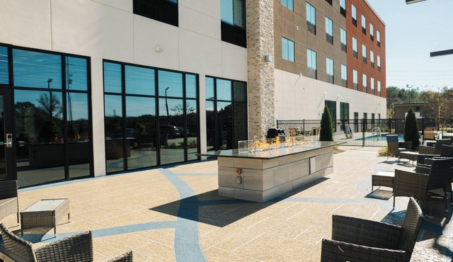Holiday Inn Express & Suites McCalla - Birmingham West by IHG