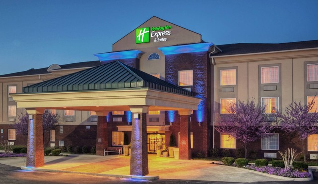 Holiday Inn Express & Suites Manchester by IHG