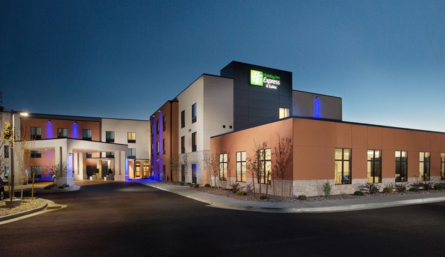 Holiday Inn Express & Suites Pocatello by IHG