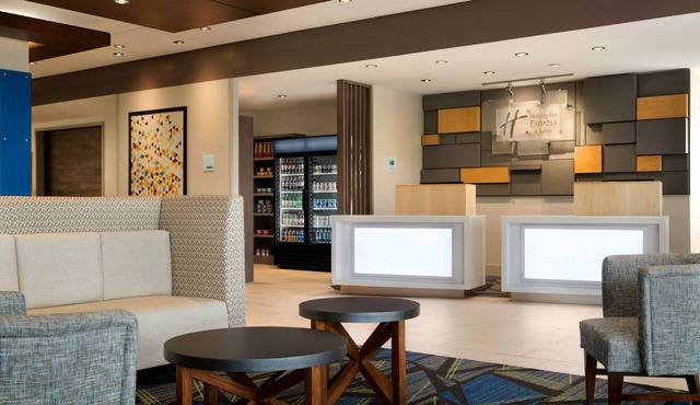 Holiday Inn Express & Suites Red Wing by IHG