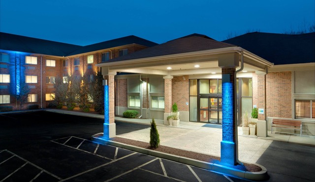Holiday Inn Express & Suites Smithfield - Providence by IHG