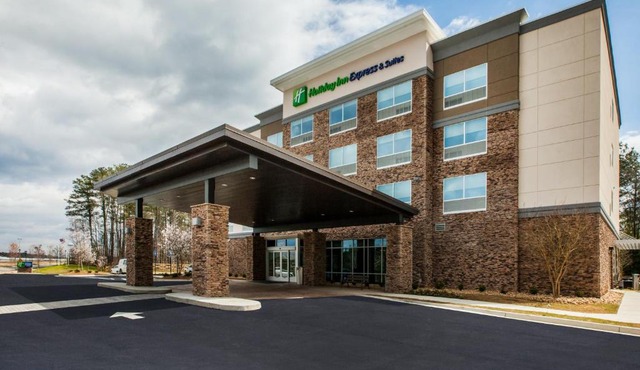 Holiday Inn Express & Suites Atlanta N - Woodstock by IHG