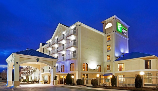 Holiday Inn Express & Suites Asheville SW - Outlet Ctr Area by IHG