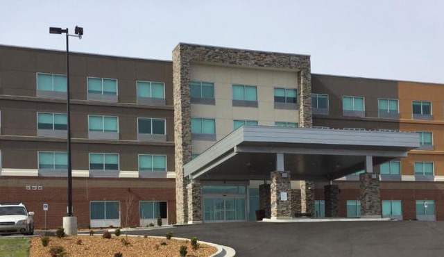Holiday Inn Express & Suites Danville by IHG