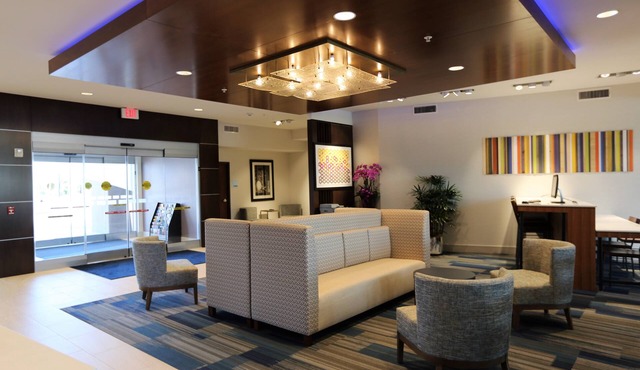 Holiday Inn Express & Suites Houston NW - Hwy 290 Cypress by IHG