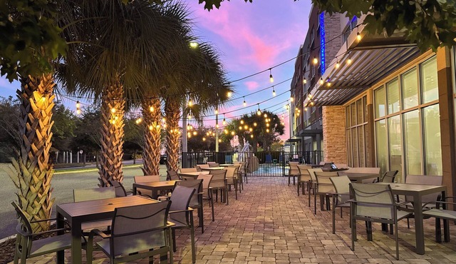 Holiday Inn Express & Suites - Orlando - Southeast by IHG