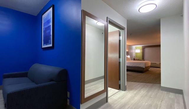 Holiday Inn Express & Suites Somerset Central by IHG