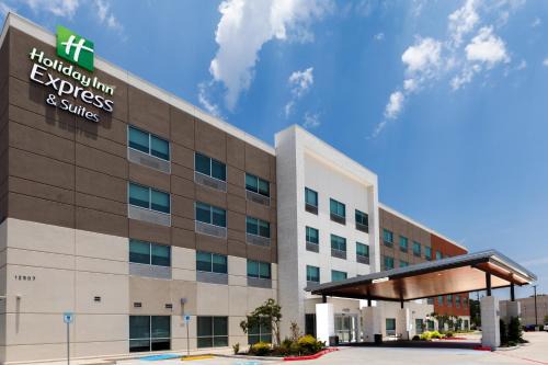 Holiday Inn Express & Suites - Stafford NW - Sugar Land by IHG