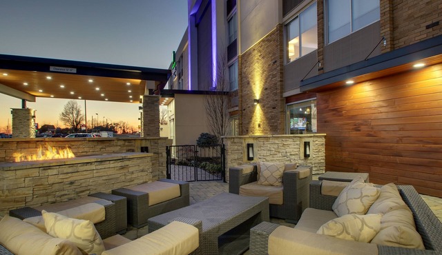 Holiday Inn Express & Suites Wapakoneta by IHG