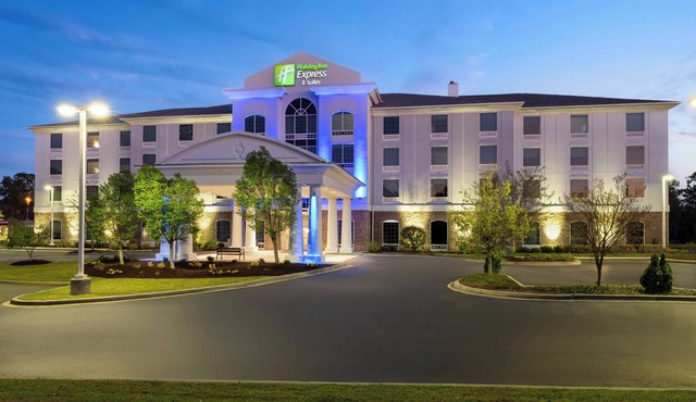 Holiday Inn Express & Suites Aiken by IHG